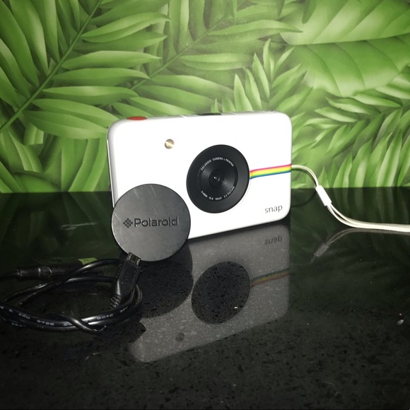 Polaroid snap camera - Picture 2 of 7